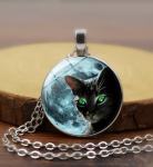 Mačka i puni mjesec - privjesak na srebrnom lančiću