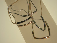 NOVA OGRLICA  KOMBINACIJA ZLATA I SREBRA