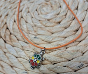 Ogrlica - Lančić kornjača Jamajka boje
