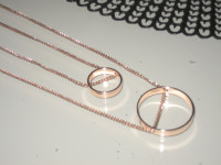 NOVA OGRLICA - ROSE GOLD