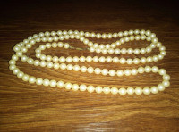 Stara bijela ogrlica - BIŽUTERIJA