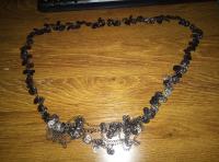Stara crna ogrlica srednje veličine - BIŽUTERIJA