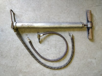 Pumpa za gume ručna, auto, moto