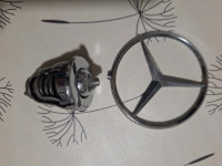 Znak/nišan za masku/gril Mercedes w123