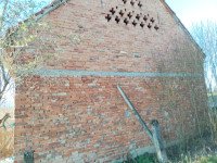 Poklanjam Stara Štala Štagalj 5000 cigle drvene grede stare