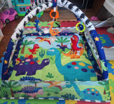 Baby gym i valjak za tummy time