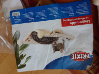 Ležaljka za mačku zidna