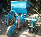 KULTIVATOR ZA KUKURUZ