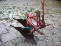 Plug dvobrazni IMT 755 niski klirens (10 cola) u BENKOVCU