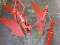 Plugovi za traktor Tomo Vinković  do 30ks