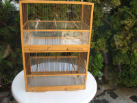 Gajba- krletka za ptice na kat sa ladicama za čišćenje