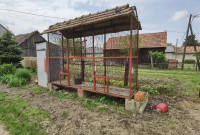 Prodajem kukuružnjak