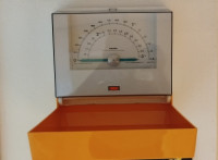 Kuhinjska vaga ,zidna