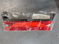 Trokut i prsluk - Novo nikad koristeno