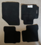 SUZUKI SWIFT ORIGINAL TEPISI - NOVI s logotipom Suzuki SWIFT