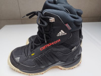 Prodajem Adidas Climaproof terrex - dječji br. 34 - ZADAR