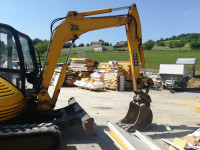 Jcb 8052