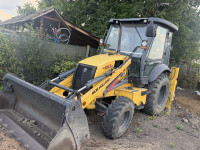 New Holland B80B