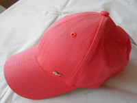 Reebok šiltica NOVO