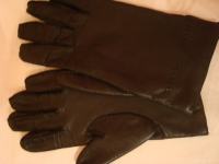nove kožne rukavice