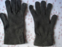 Rukavice vojne  1 par =5 , vidi slike !