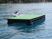 Ponton - platično plovilo