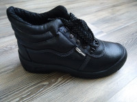 RADNE CIPELE NOVE, BR 43, 25 EURA