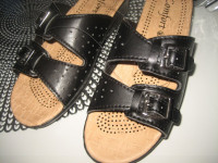 CRNE PAPUČE BR. 38 - NOVO