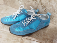 NOVE Plave tenisice - 10 eura br 39.