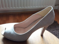 Štikle broj 37 - brušena koža