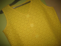 MAJICA ŽUTA VEL.38 NOVO