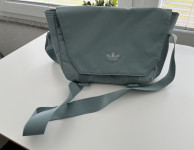 Adidas crossbody torbica