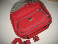 CRVENI KOFER - NESESER - NOVO