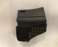 80 RS2 8C B4 putnički prostor AUDI 8a1857035H