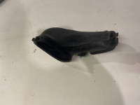 8379956 - KUĆIŠTE ZRAČNOG KANALA DESNO BMW 7 E65 E66 E67