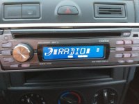 Auto radio prodajem za 15 eura