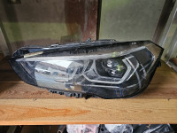 BMW X1 F48 LCI Lijevi far 5a01177