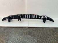 Dacia Duster plastični nosač branika 620933385R