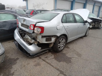 DIJELOVI ZA VOLKSWAGEN GOLF JETTA 2009 g. 77 KW 1896 TDI