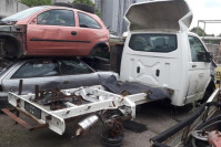 DIJELOVI ZA VOLKSWAGEN TRANPORTER 5 2008 g. 85 KW 2000 B  SANDUČAR