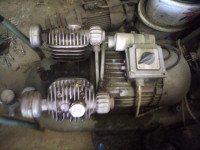 Kompresor trudbenik mini sa 2 glave  300 €  Tel 099 785 5582