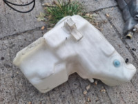 mercedes w208 posuda tekucine za stakla