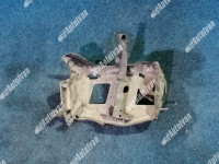 METALNI NOSAČ AKUMULATORA ALFA 147