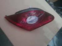 Passat cc. 2009. Zadnja lijeva lampa na haubi 3c8945093D