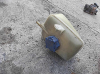 posuda vode-antifriza škoda felicia 1.3