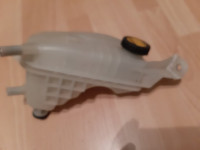 POSUDA ZA VODU TOYOTA AURIS 2014g