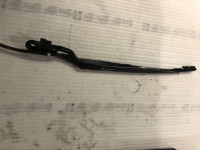 Serija 7 e65 e66 lijevi brisač BMW lijevi brisač 7144075
