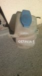 Škoda Octavia '98. g. posuda za tekućinu za pranje stakla