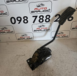 SUZUKI IGNIS PAPUCICA GASA 4940083e00
