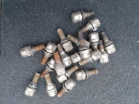 Vijci - šarafi za felge sa Renault Lagune II